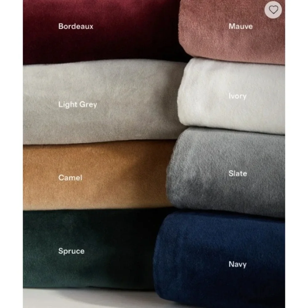 NWOT QUINCE Light Grey Room Darkening Cotton Velvet Modern Luxury Curtain 48x108